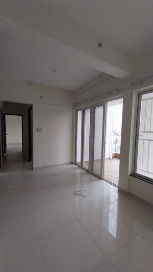 Room in 2.5 BHK Apartment at Kolte Patil Life Republic, Hinjewadi – for Rent