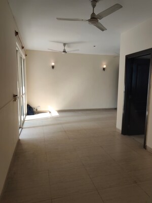 2 BHK Apartment For Rent in 3C Lotus Boulevard, Sector 100