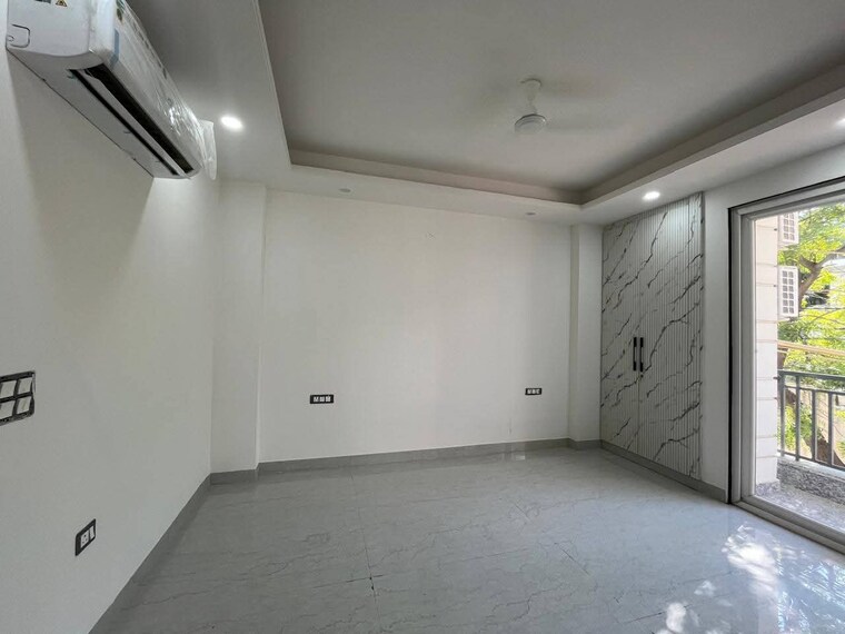 Room, chattarpur 3 Bedroom 1150 Sq.Ft. Builder Floor In Chattarpur Delhi 9543328