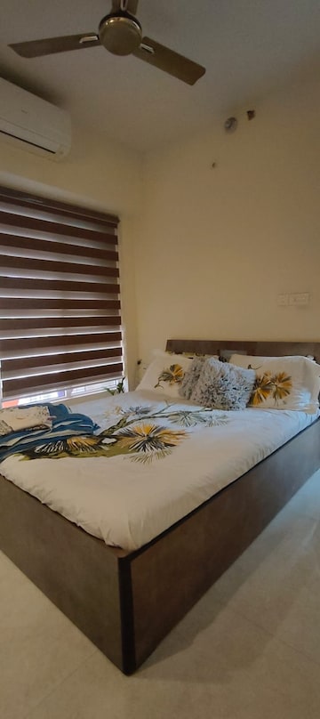 Bedroom in 1 BHK Apartment at Lodha Amara, Kolshet Road – for Sale