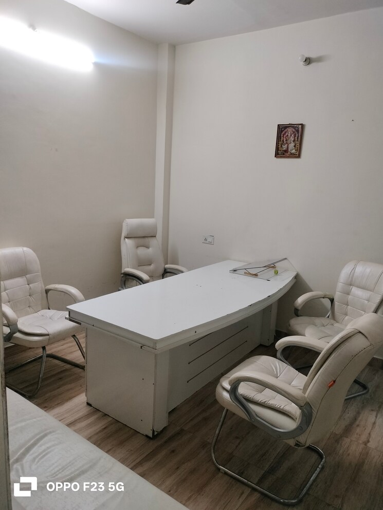 Team Area, gomti nagar Commercial Office Space 1250 Sq.Ft. In Gomti Nagar Lucknow 9543449