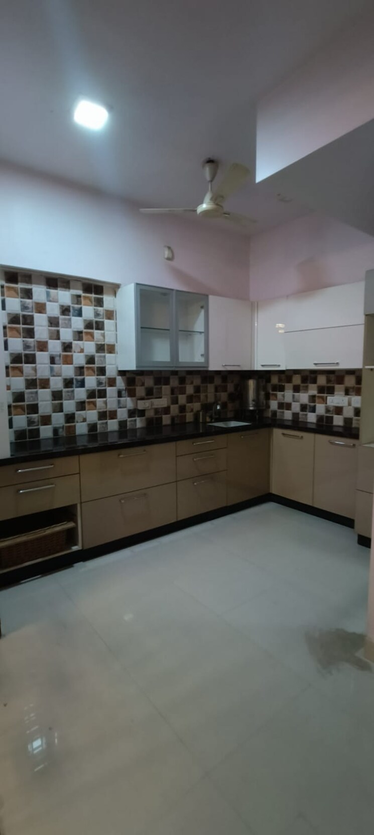 Kitchen, majiwada 3.5 Bedroom 1300 Sq.Ft. Apartment In Majiwada Thane 9543416