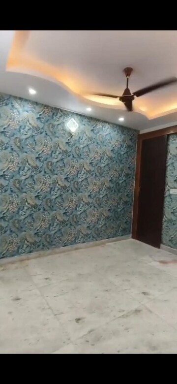 Room in 2 BHK Builder Floor at Uttam Nagar – for Rent