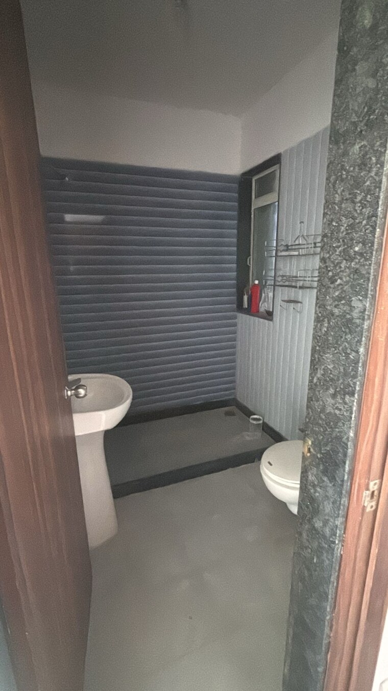 Bathroom, asha-ashok-smruti 1 Bedroom 450 Sq.Ft. Apartment In Vadavali Thane 9543466