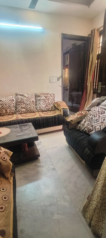 Living Room in 1 BHK Builder Floor at Rohini Sector 25 – for Rent
