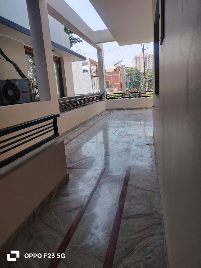 Balcony, gomti nagar 6+ Bedroom 3200 Sq.Ft. Villa In Gomti Nagar Lucknow 9543525