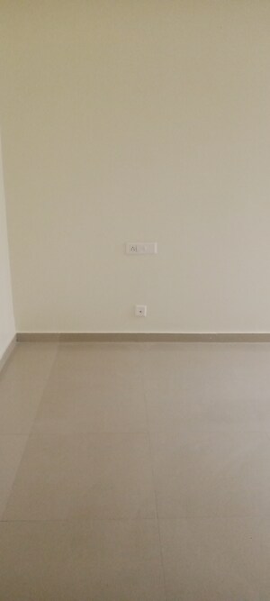 Room in 2 BHK Apartment at Prateek Grand City, Siddharth Vihar – for Rent