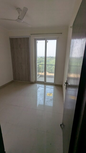3 BHK Apartment For Rent in Amrapali Leisure Park, Amrapali Leisure Valley