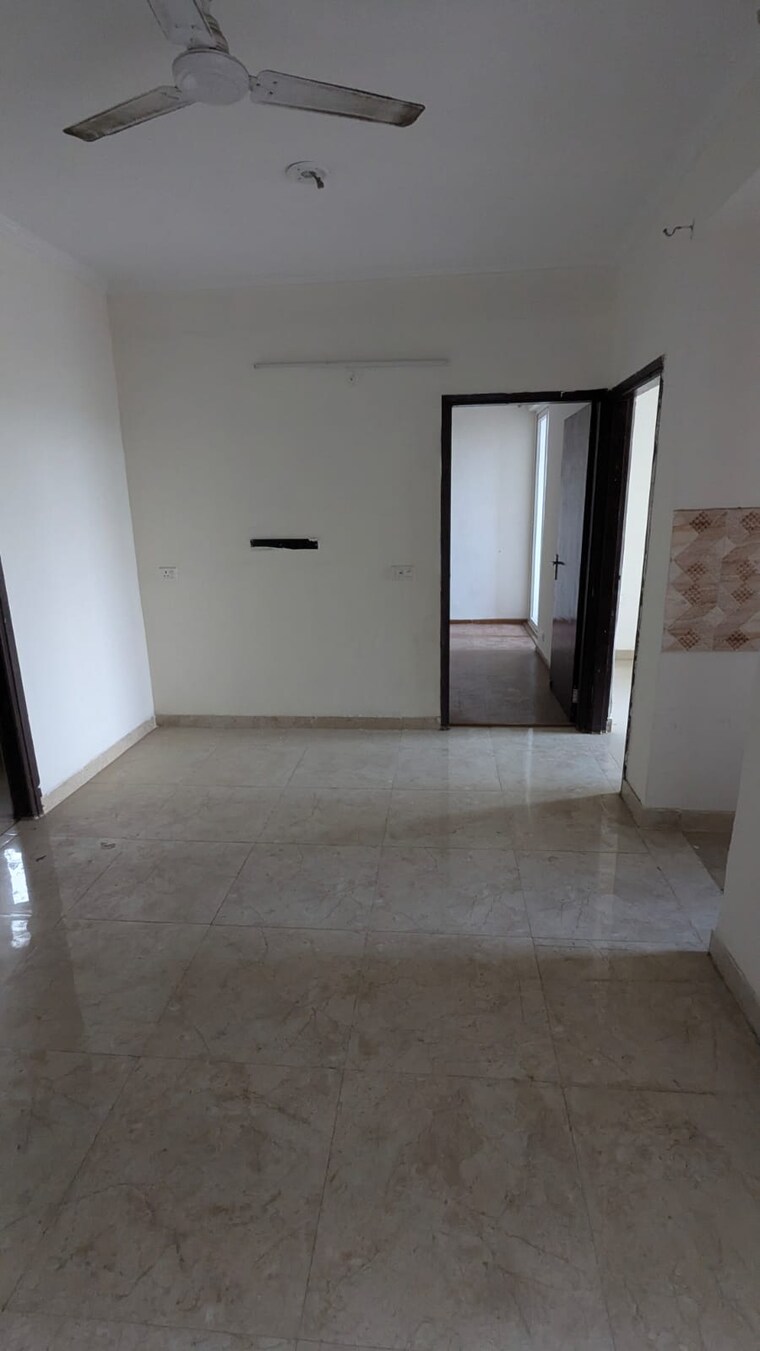 Room, amrapali-leisure-park 3 Bedroom 1145 Sq.Ft. Apartment In Amrapali Leisure Valley Greater Noida 9543535