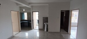 Room in 3 BHK Apartment at Chinar Park – for Sale