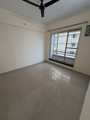 Room in 2 BHK Apartment at Paradise Sai Symphony, Kharghar – for Rent