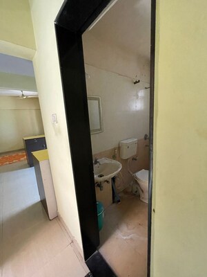 Bathroom in 2 BHK Apartment at Kumar Urban Shantiniketan Phase 2, Baner – for Rent