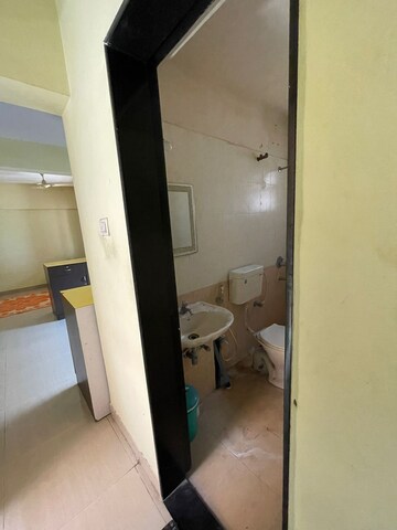 Bathroom in 2 BHK Apartment at Kumar Urban Shantiniketan Phase 2, Baner – for Rent