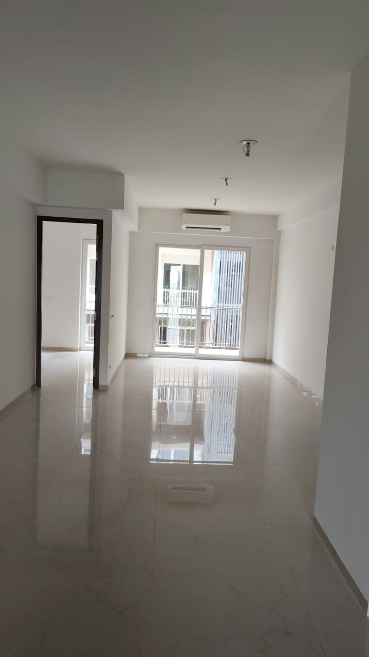 Room, smart-world-orchard 3 Bedroom 1630 Sq.Ft. Apartment In Sector 61 Gurgaon 9543538