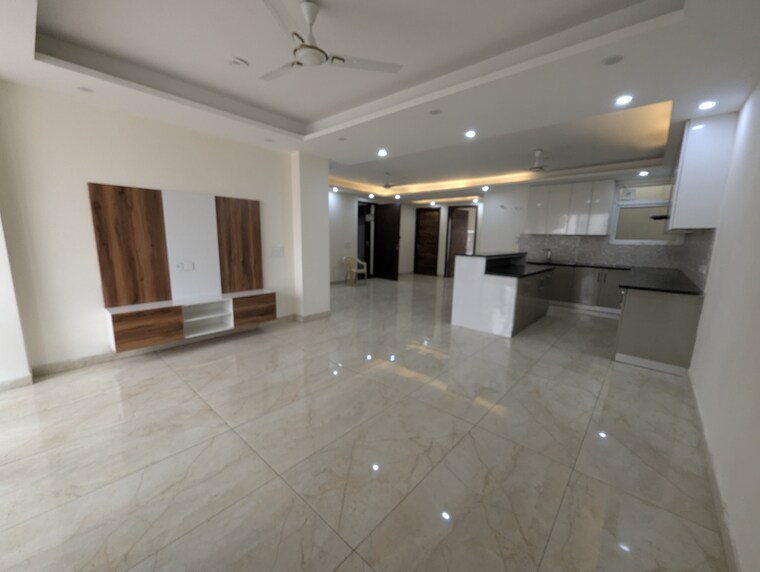  Parking, smart-world-orchard 3 Bedroom 1630 Sq.Ft. Apartment In Sector 61 Gurgaon 9543538