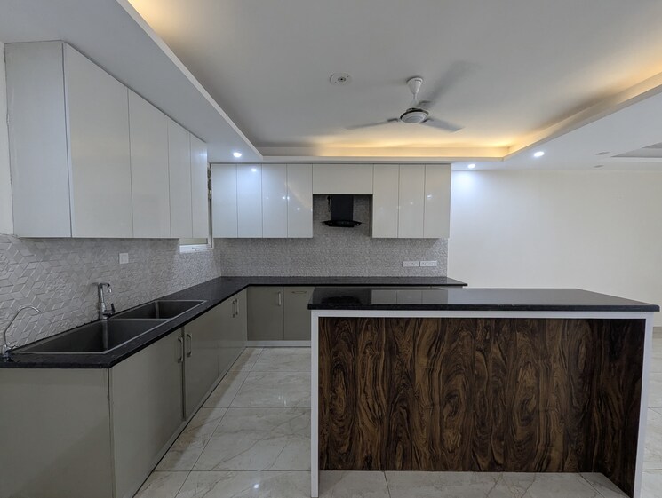 Kitchen, smart-world-orchard 3 Bedroom 1630 Sq.Ft. Apartment In Sector 61 Gurgaon 9543538