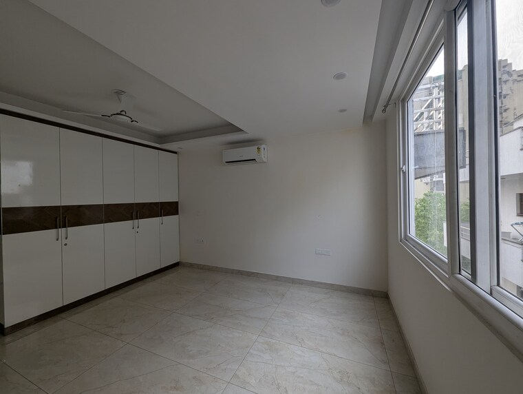 Room, smart-world-orchard 3 Bedroom 1630 Sq.Ft. Apartment In Sector 61 Gurgaon 9543538