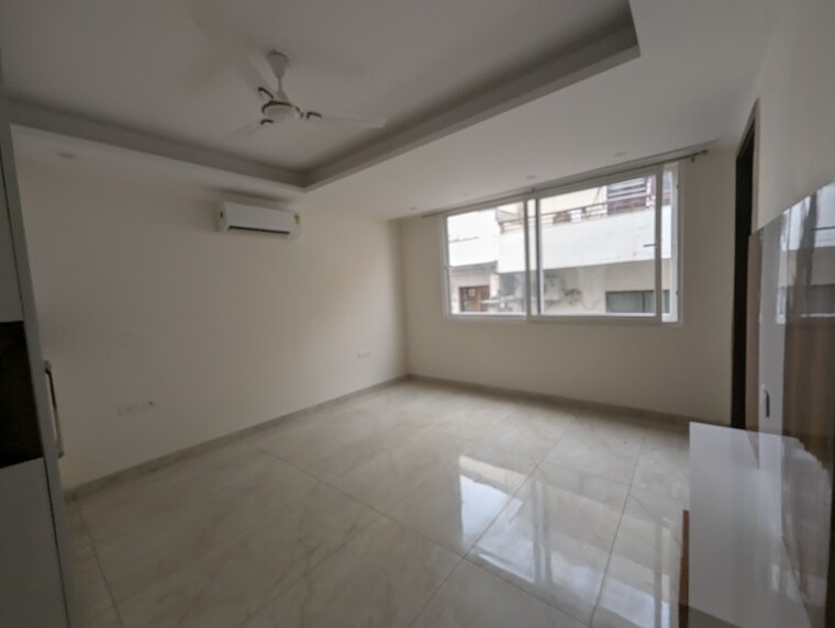 Room, smart-world-orchard 3 Bedroom 1630 Sq.Ft. Apartment In Sector 61 Gurgaon 9543538