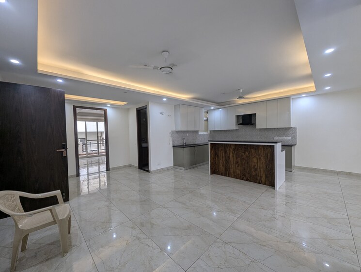  Parking, smart-world-orchard 3 Bedroom 1630 Sq.Ft. Apartment In Sector 61 Gurgaon 9543538