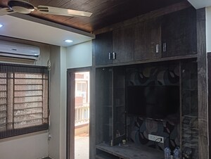 Parking in 3 BHK Independent House at Peoples Campus – for Sale