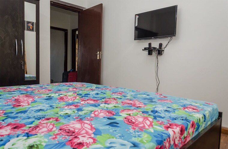Bedroom, bptp-park-elite-floors 3 Bedroom 250 Sq.Yd. Apartment In Sector 85 Faridabad 9543547