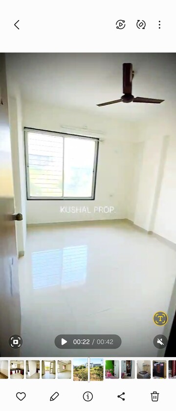 Room in 2 BHK Apartment at Vardhaman Residency Wakad, Wakad – for Rent
