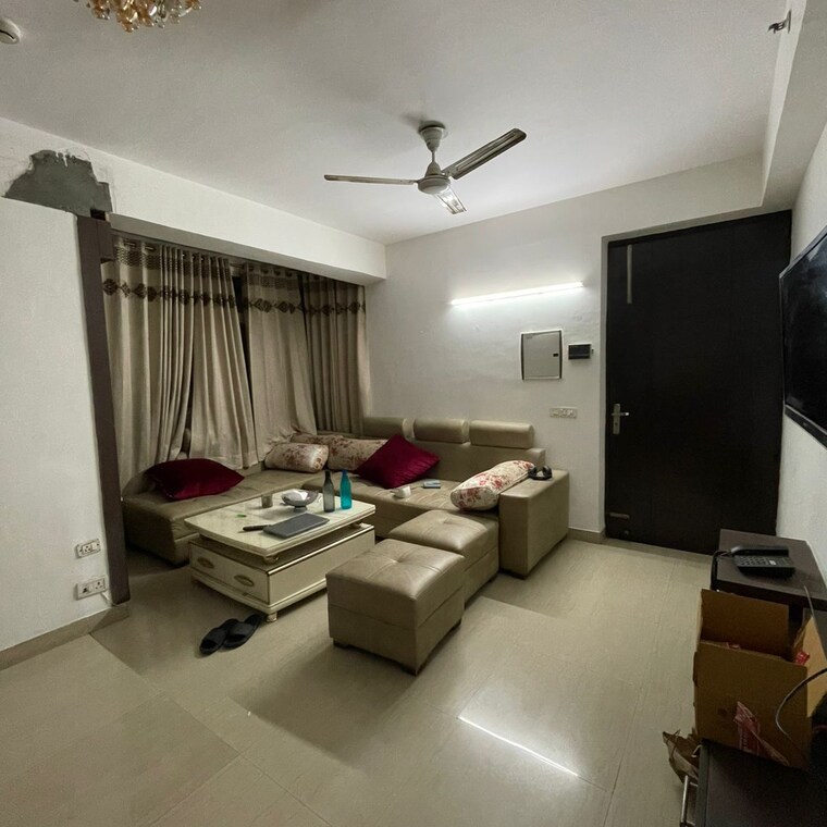 Living Room, nimbus-the-hyde-park 3 Bedroom 1550 Sq.Ft. Apartment In Sector 78 Noida 9543588