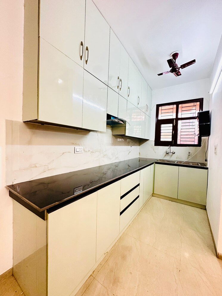 Kitchen, pir machalla 3 Bedroom 1350 Sq.Ft. Apartment In Pir Machalla Zirakpur 9543607