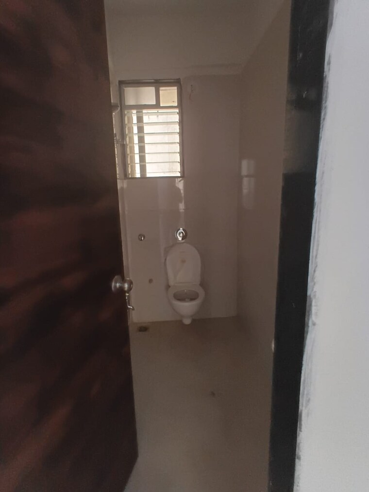 Bathroom, aster-tower 3 Bedroom 1563 Sq.Ft. Apartment In Goregaon East Mumbai 9543639