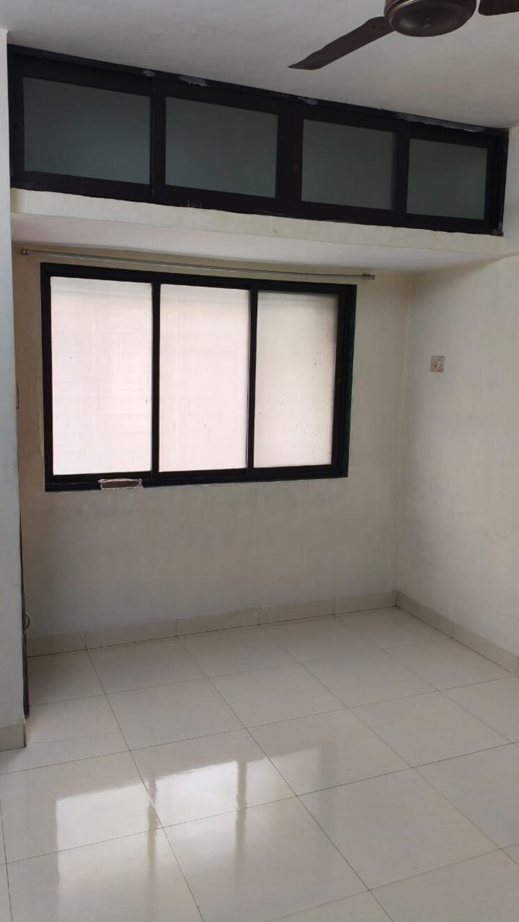 Room, santoshi-niwas-chs 1.5 Bedroom 500 Sq.Ft. Apartment In Bhandup East Mumbai 9543654