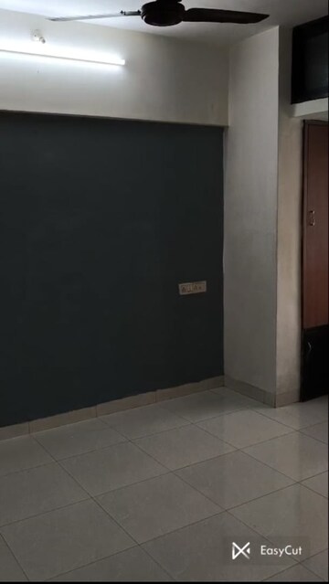 Room in 1.5 BHK Apartment at Santoshi Niwas CHS, Bhandup East – for Rent