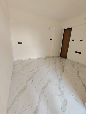 Room in 3 BHK Apartment at Coronet Apartment Pimple Saudagar, Pimple Saudagar – for Rent