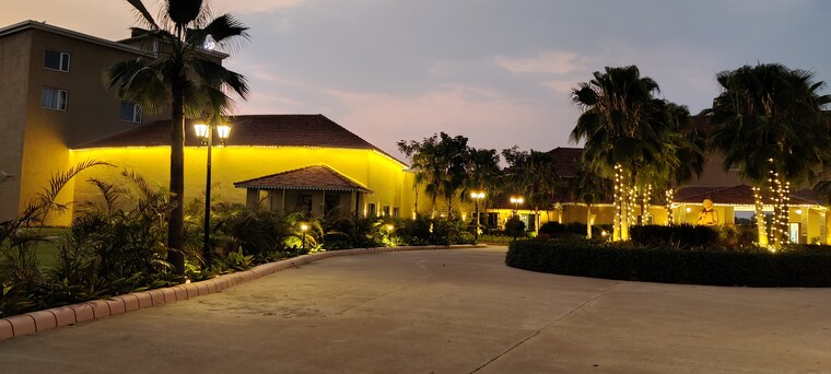  Parking, sejbahar 2 Bedroom 7000 Sq.Ft. Villa In Sejbahar Raipur 9543661