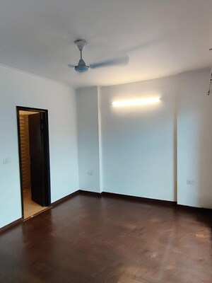 3 BHK Apartment For Rent in Elite Golf Green, Sector 79