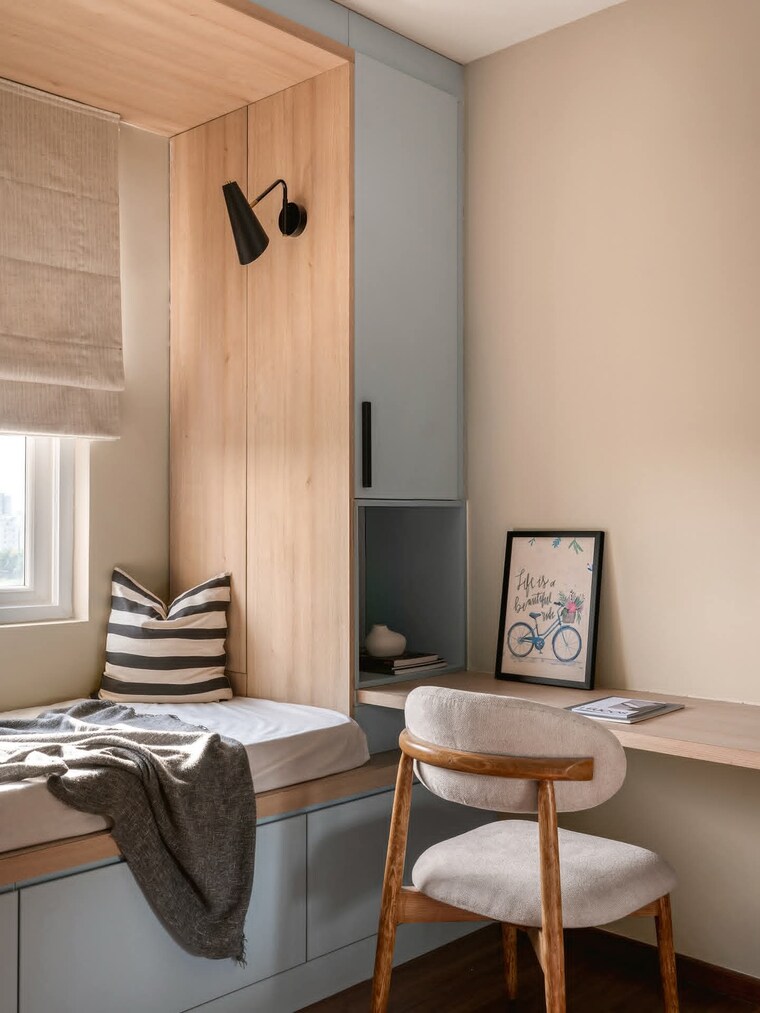 Living Room, jaypee-greens-pavilion-heights-1 3 Bedroom 1920 Sq.Ft. Apartment In Sector 128 Noida 9543707