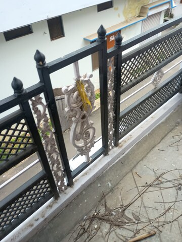 Balcony in 2 BHK Independent House at Jankipuram Extension – for Rent