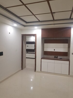 Room in 3 BHK Builder Floor at Sector 85 – for Sale