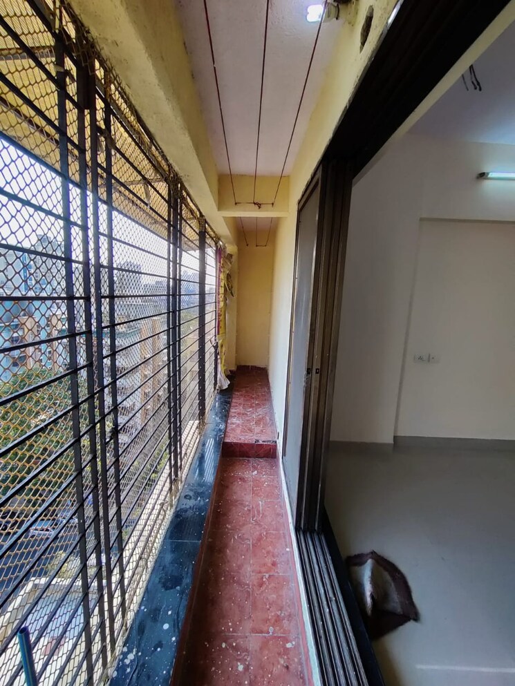 Balcony, tulsibaug-chs 2 Bedroom 700 Sq.Ft. Apartment In Borivali West Mumbai 9543752