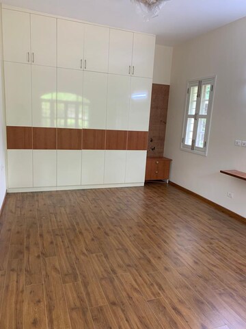 Room in 3 BHK Villa at Prestige Lakeside Habitat, Varthur – for Rent