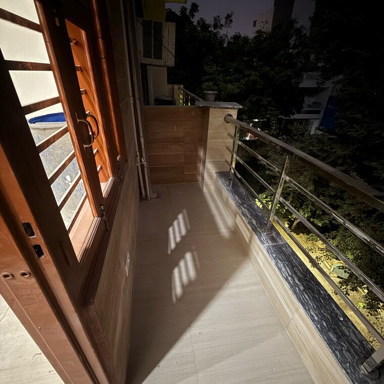 Balcony, palam vihar 2 Bedroom 360 Sq.Ft. Builder Floor In Palam Vihar Gurgaon 9543783