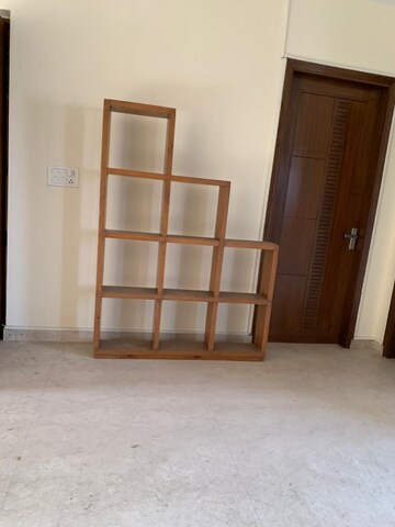 Room in 3 BHK Apartment at Sector 85 – for Rent