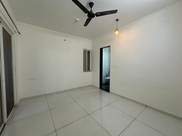 Room in 2 BHK Apartment at Vilas Javdekar Yashwin Encore, Wakad – for Rent