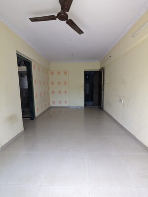 Room in 1 BHK Apartment at Shreeji Dham CHS, Kalwa – for Rent
