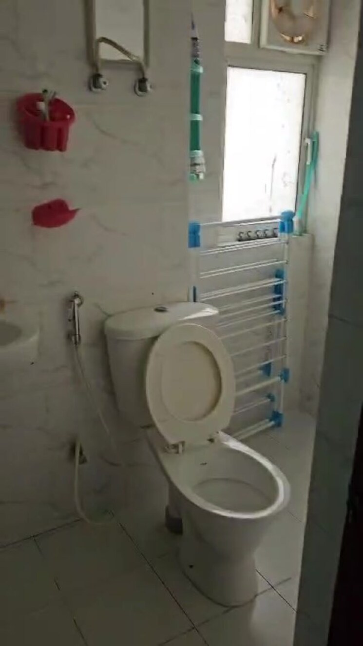 Bathroom, dda-rosewood-apartments 3 Bedroom 1600 Sq.Ft. Apartment In Vasant Kunj Delhi 9543838