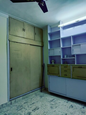 Room in 3 BHK Apartment at DDA Rosewood Apartments, Vasant Kunj – for Sale