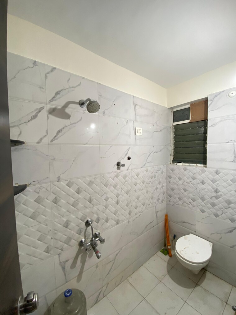 Bathroom, kiwale 2.5 Bedroom 944 Sq.Ft. Apartment In Kiwale Pune 9543865