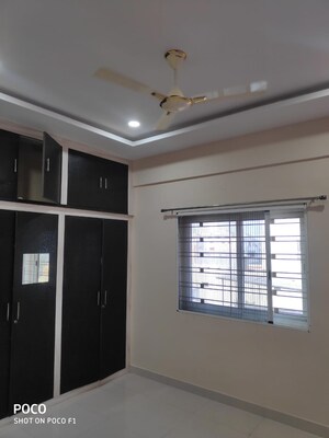 Room in 3 BHK Apartment at Banjara Hills – for Rent
