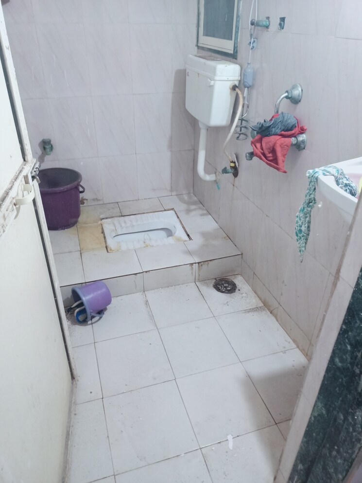 Bathroom, kasheli 1 Bedroom 585 Sq.Ft. Apartment In Kasheli Thane 9543907