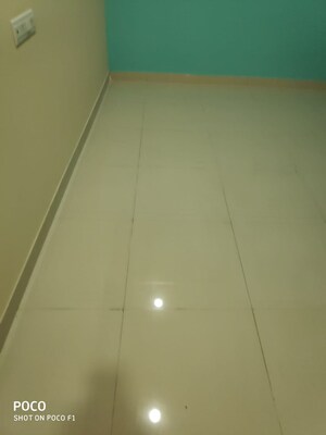 Room in 3 BHK Apartment at Banjara Hills – for Rent