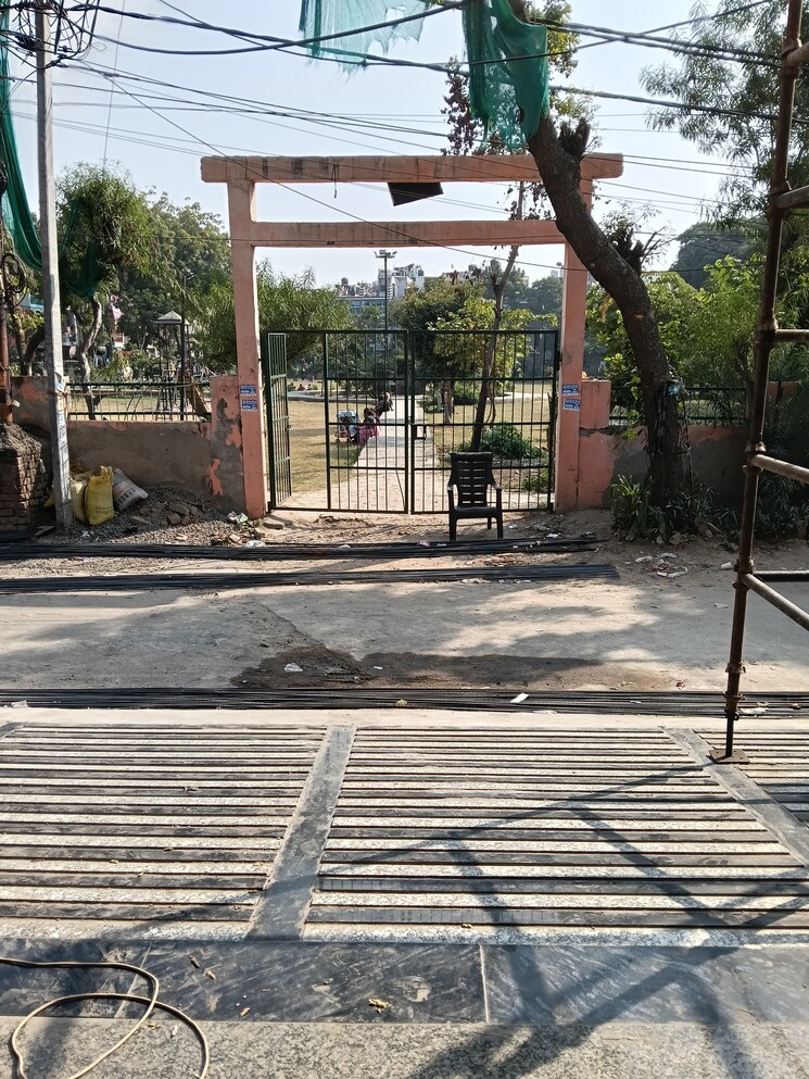 Exterior View, lajpat nagar 4 Bedroom 200 Sq.Yd. Builder Floor In Lajpat Nagar Ghaziabad 9543984